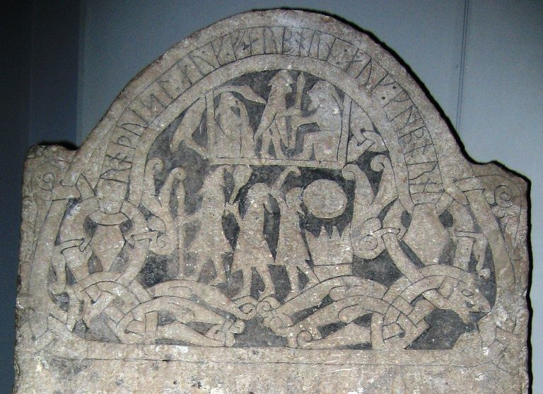 Fragments of the Past How to Study Old Norse Religion