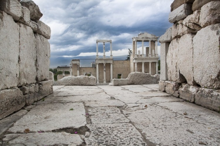 Bulgaria’s Plovdiv to Rebuild Stage of Antiquity Ampitheatre, Exhibit ...