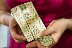 Guarding the Dazzle of the Past 17 042116_Weissman_010.jpg