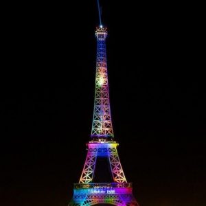 Global Landmarks Go Over the Rainbow in Support of Orlando 39 Paris01