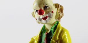 The Psychology Behind Why Clowns Creep Us Out 71 clowns01