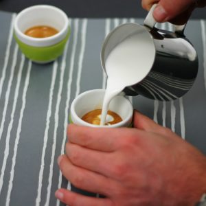 Common Milk Frothing Mistakes: 2 Must See Videos #LatteArtFail - Perfect  Daily Grind