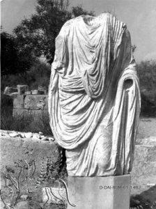 How Many Lives Could an Inscription Live? 18 How Many Lives Could an Inscription Live?