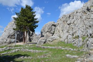 Five Key Sites of the Hittite Empire 98 Five Key Sites of the Hittite Empire