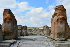 Five Key Sites of the Hittite Empire 107 Five Key Sites of the Hittite Empire
