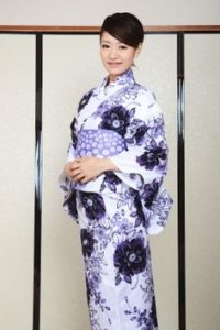 Kimonos: Their History and Contemporary Use 52 Kimonos: Their History and Contemporary Use