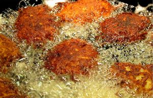 How Latkes Came to Be Hannukah's 'It' Food 10 How Latkes Came to Be Hannukah's 'It' Food