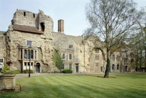 Early Modern England: Politics, Religion, and Society under the Tudors and Stuarts 37 Early Modern England: Politics, Religion, and Society under the Tudors and Stuarts