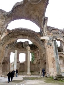 Rome and a Villa: Hadrian's Pantheon and Tivoli Retreat 201 Rome and a Villa: Hadrian's Pantheon and Tivoli Retreat