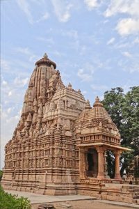 A Visual Glossary of Hindu Architecture 87 A Visual Glossary of Hindu Architecture
