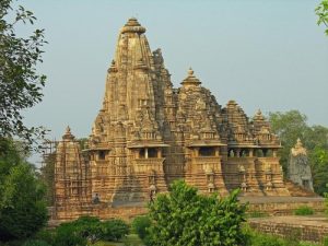 A Visual Glossary of Hindu Architecture 97 A Visual Glossary of Hindu Architecture