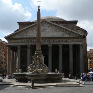 Rome and a Villa: Hadrian's Pantheon and Tivoli Retreat 159 Rome and a Villa: Hadrian's Pantheon and Tivoli Retreat