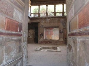Habitats at Herculaneum and Early Roman Interior Decoration 129 Habitats at Herculaneum and Early Roman Interior Decoration