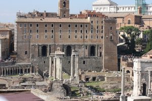 Technology and Revolution in Roman Architecture