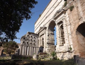 Accessing Afterlife: Tombs of Roman Aristocrats, Freedmen, and Slaves