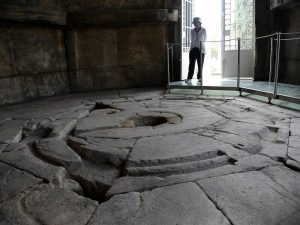 The Rebirth of Athens in the Roman Empire 181 The Rebirth of Athens in the Roman Empire