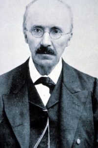 Archaeology: Troy and Heinrich Schliemann 50 Archaeology: Troy and Heinrich Schliemann