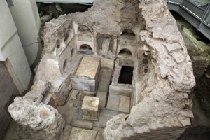 Bigger Is Better: The Baths of Caracalla and Other Second- and Third-Century Buildings in Rome 179 Bigger Is Better: The Baths of Caracalla and Other Second- and Third-Century Buildings in Rome