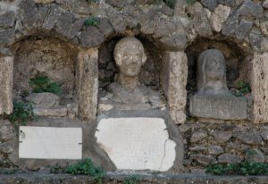 Discovering the Roman Provinces 197 Discovering the Roman Provinces