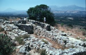 Tombs of the Early Minoan Period 34 Tombs of the Early Minoan Period