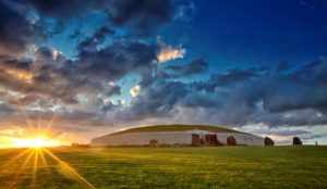 Goddesses in Celtic Religion: Nature and Bounty 66 For the Celts the Winter Solstice represented the end of a season of hard work, it was time to relax, celebrate the bounty of the land and eat all the food that wouldn't keep for the Winter ahead.