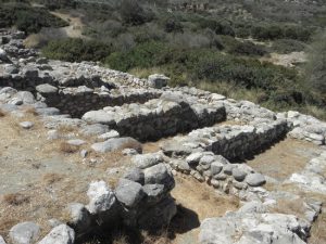 Minoan Domestic and Funerary Architecture of the Neopalatial and Post-Palatial Periods 61 Minoan Domestic and Funerary Architecture of the Neopalatial and Post-Palatial Periods