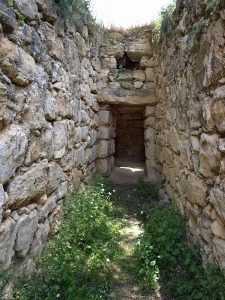 Minoan Domestic and Funerary Architecture of the Neopalatial and Post-Palatial Periods 64 Minoan Domestic and Funerary Architecture of the Neopalatial and Post-Palatial Periods