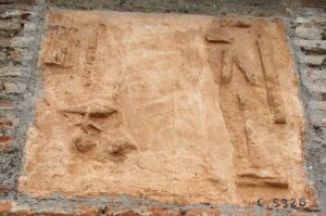 The Mills-Bakeries of Ancient Ostia and the Distributions of Free Grain