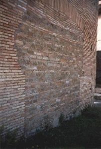 The Mills-Bakeries of Ancient Ostia and the Distributions of Free Grain