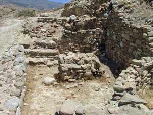 Tombs of the Early Minoan Period 25 Tombs of the Early Minoan Period
