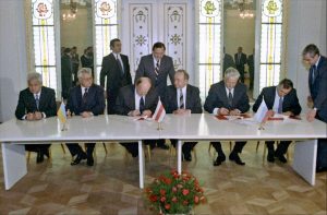 History of the Soviet Union, 1985-1992: Afghans to Perestroika-Glasnost and Baltic Independence to Dissolution 196 History of the Soviet Union, 1985-1992: Afghans to Perestroika-Glasnost and Baltic Independence to Dissolution
