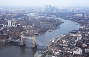The Early River Thames: The Iron Age and Before 175 Thames02