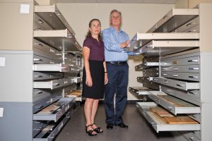 A Greek Warrior's Tomb 3,500 Years Old Sheds More Evidence on Early Minoan-Mycenaean Interchange 37 A Greek Warrior's Tomb 3,500 Years Old Sheds More Evidence on Early Minoan-Mycenaean Interchange