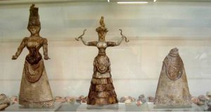 The Archaeology of Middle Minoan Crete