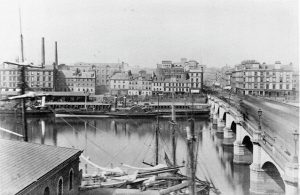 The Built Environment: Thomas Annan and Early Architectural Photography 80 The Built Environment: Thomas Annan and Early Architectural Photography