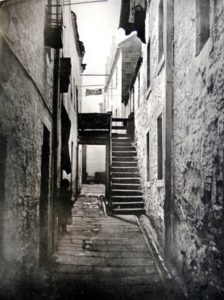 Thomas Annan and 'The Old Closes and Streets of Glasgow' in Early Photography 73 Thomas Annan and 'The Old Closes and Streets of Glasgow' in Early Photography