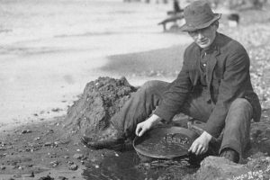 The Nineteenth Century Rush to Gold in the Pacific Northwest 1 GoldRush01