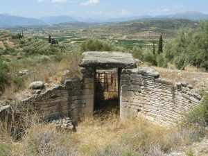 Mycenaean Tholos Tombs and Early Mycenaean Settlements 43 Mycenaean Tholos Tombs and Early Mycenaean Settlements