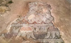 The Geometric Mosaics at Khirbat Mar Elyas (Northern Jordan): A Comparative Study 126 The Geometric Mosaics at Khirbat Mar Elyas (Northern Jordan): A Comparative Study