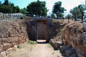 Mycenaean Tholos Tombs and Early Mycenaean Settlements 45 Mycenaean Tholos Tombs and Early Mycenaean Settlements