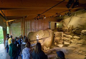 The Prehistory of the World to 8000 BCE 58 The Prehistory of the World to 8000 BCE