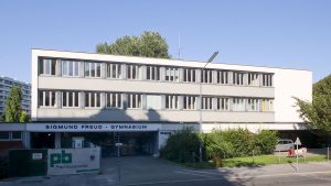 The Story and Mind of Sigmund Freud 49 The Story and Mind of Sigmund Freud