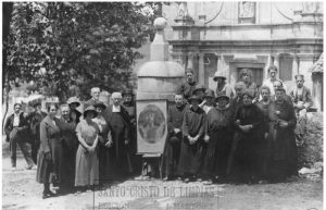 Divine Images as Beings in Western Europe, 1500-1960: Blood, Sweat, and Tears