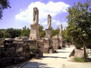 Byzantine and Post-Byzantine Topography of Athens 30 Byzantine and Post-Byzantine Topography of Athens