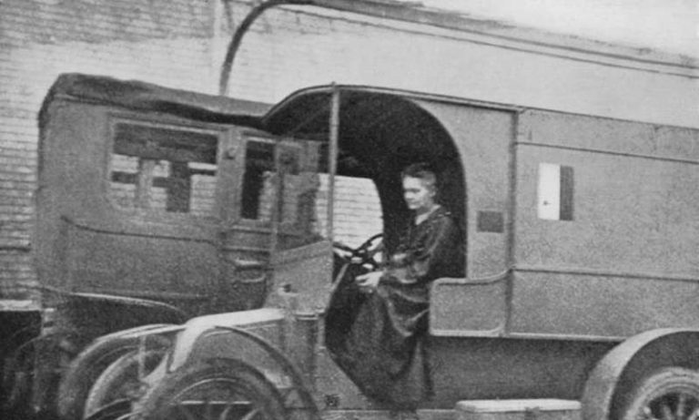 101217-22-Marie-Curie-Medicine