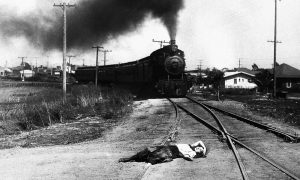 Life-and-Death Thought Experiments are Correctly Unsolvable 14 Life-and-Death Thought Experiments are Correctly Unsolvable