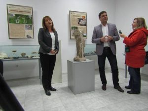 Archaeologists Find Statue of Egyptian Goddess Isis and Satyr's Head at Roman Villa