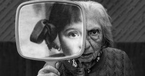 The Archaeology of Identity 197 112817-23-Identity-Psychology