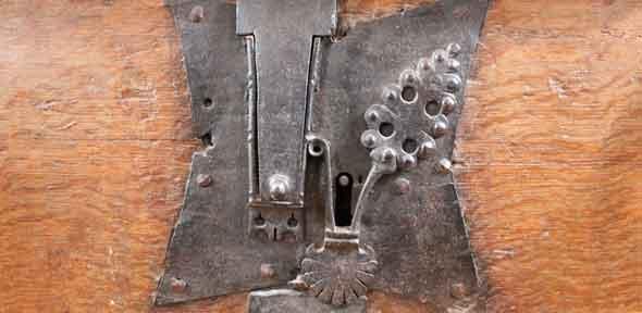 121117-28-Billingford-Hutch-Medieval-Middle-Ages-Art-History