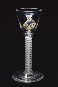 Mistletoe and (a Large) Wine: Increasing Sizes of Wine Glasses over 300 Years 14 Mistletoe and (a Large) Wine: Increasing Sizes of Wine Glasses over 300 Years